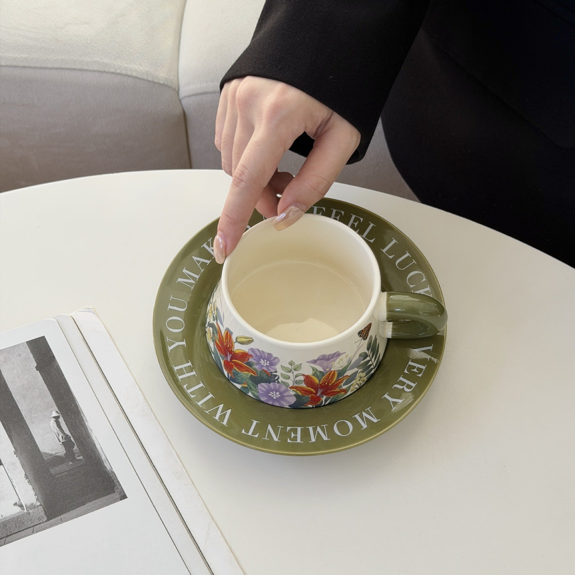 Ceramic Floral Mug Set